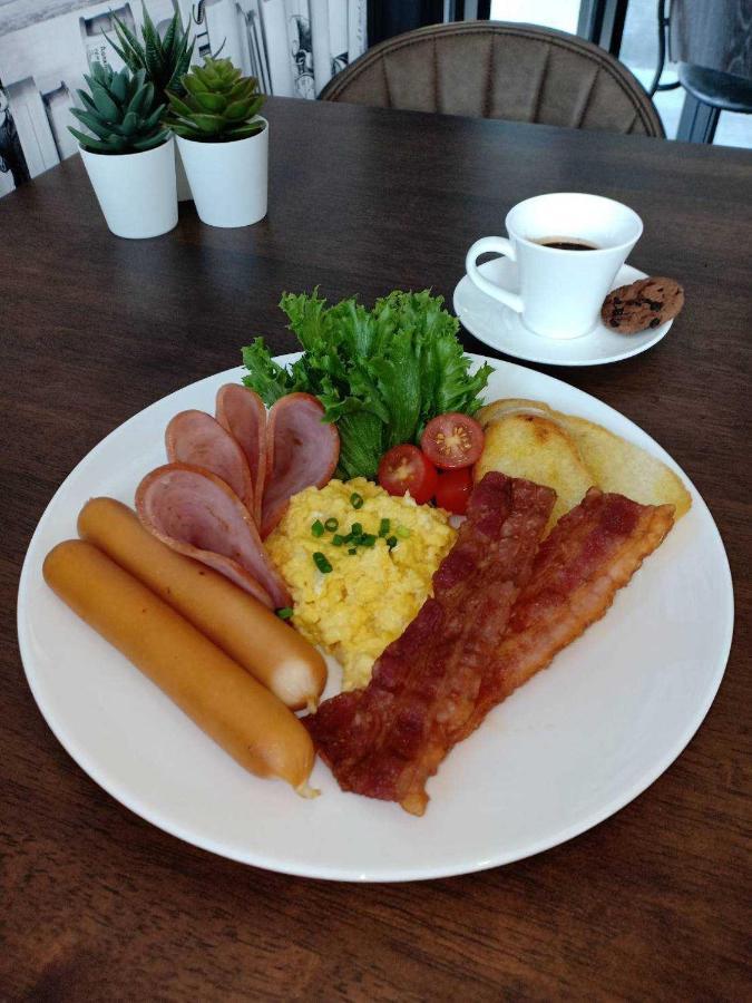 ル ラート ホテル ラーチャブリー Ratchaburi エクステリア 写真